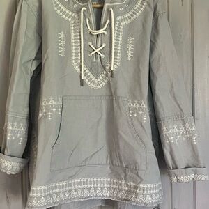 Canvas pullover with embroidery